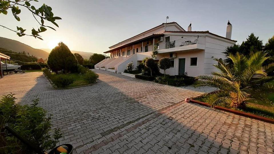 Aparthotel Ktima Xiliadou Chiliadou  Exterior foto