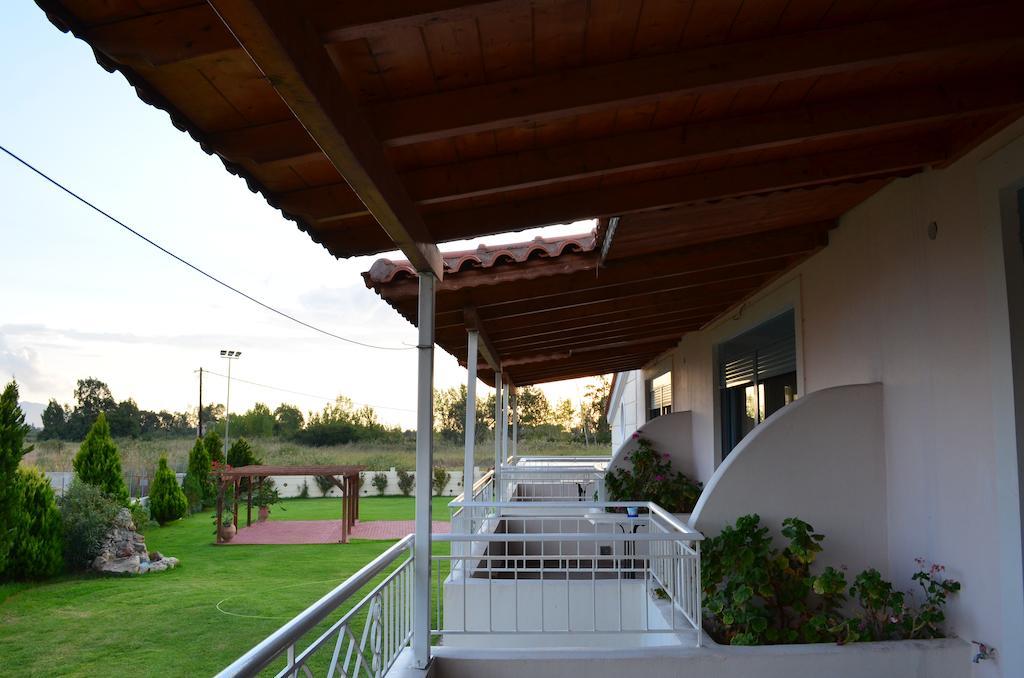 Aparthotel Ktima Xiliadou Chiliadou  Habitación foto