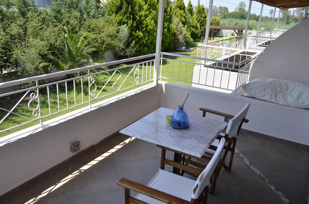 Aparthotel Ktima Xiliadou Chiliadou  Exterior foto