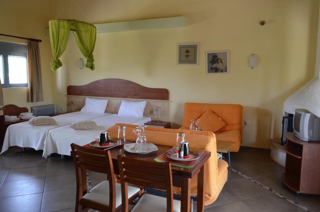Aparthotel Ktima Xiliadou Chiliadou  Exterior foto