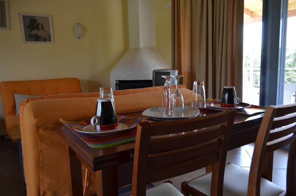 Aparthotel Ktima Xiliadou Chiliadou  Exterior foto